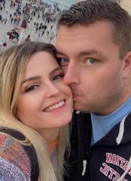 Sitter ni också och drömmer om sommaren? Kolla in den här skutan. Bara 84,8  miljoner kronor. 🏝️