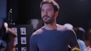 Diziye konuk oyuncuların gelmesi ve gitmesi alışkın olduğu için arduç'un da ayrılması bekleniyordu. Cukur Un Yildizi Baris Arduc Gercek Meslegiyle Saskina Cevirdi Meger Yillarca Galeri Yeni Asir