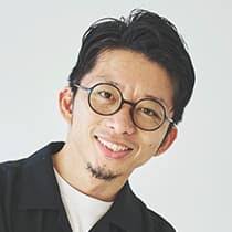 360度動画（パノラマ動画）と従来の動画像（2D動画）で表示されるコンテンツの視覚体験の比較