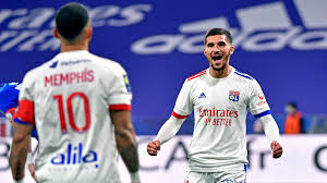 I 1916, 1940 og 1944. Ligue 1 L Ol S Amuse Face A Strasbourg Et S Installe Provisoirement Sur Le Trone