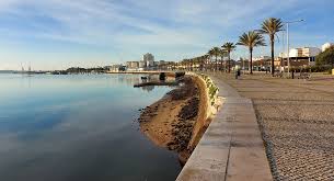 Looking at the weather in portimao, portugal over the week, the maximum temperature will be 20℃ (or 67℉) on sunday 4th april at around 4 pm. Major Drug Bust In Portimao And Silves Sees 10 People Arrested Portugal Resident