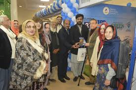Inaugural Session Education Expo & Book Fair : Senior Vice Chairman Mian  Farooq Altaf inaugurating the Education Expo, other dignitaries Dr. Parveen  Khan, Zubair bin Ismail, Khalida Jameel, Safia Ishaq, Maulana Shafi
