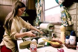 I hope to remind you that contentment in our role as homemakers begins with finding our satisfaction in christ. Tips For Women To Effectively Manage Work From Home And Family