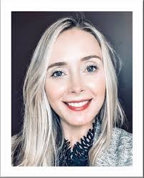 Elizabeth Conyers's Instagram, Twitter & Facebook