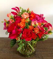 Floral gift box handcrafted by fleurelity. Fabulous Florist Green Bouquet Floral Design California Flirty Fleurs The Florist Blog Inspiration For Floral Designers