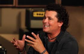 After his latest success with ricky martin and their song canción bonita, he. More Storytelling By Carlos Vives In His Latest Longest Disc Vives