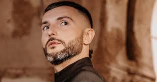 Tot voor kort was dit land in voormalig joegoslavië bekend als macedonië, maar sinds februari 2019 heet het land. Noord Macedonie Vasil Eurovisie Songfestival