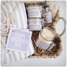 Mothers can be quite emotional and love the thoughtful sweet gifts but some mothers. 26 Thoughtful Birthday Gifts For Mom That Will Leave Her Speechless Dodo Burd