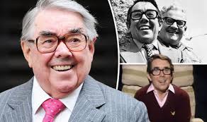 His daughters emma and sophie look fondly back at archival family footage in new documentary the two r… Ronnie Corbett Dead Comedian Dies Aged 85 Surrounded By Family Celebrity News Showbiz Tv Express Co Uk