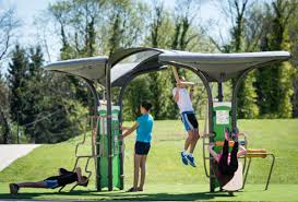 Sportzubehör wie bälle, schläger & fitnesstracker sportgeräte. Multisportanlagen Fur Ballsport Und Outdoor Fitness Childsplay Gmbh