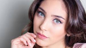 Daniela nicolás está en uno de los momentos más importantes de su carrera al representar a chile en el certamen de belleza miss universo. Pia Maria Vive Su Duelo En Vina Tras Fallecimiento De Cangri