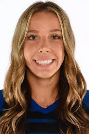 Eszter Toth's Instagram, Twitter & Facebook