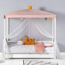 Lit chateau, armoire princesse disney, lit à baldaquin enfant, lit papillon … vous recherchez le produit enfant idéal parmi les lit princesses? Ciel De Lit Baldaquin Princess Lifetime Rose Abitare Kids