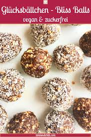 Glucksballchen Bliss Balls Gesund Naschen Zimt Chili Rezept Glucksballchen Gesund Naschen Lebensmittel Essen