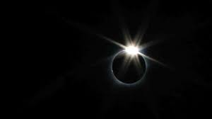 Gerhana matahari terjadi ketika bulan bergerak hingga berada di tengah antara matahari dan bumi. Jadwal Gerhana Bulan Dan Gerhana Matahari 26 Mei 2021 Bakal Ada Ini