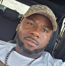 Should I get the 15ft Phantom or 12ft Witch for Halloween?