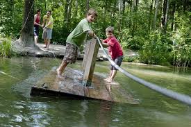 Die Schonsten Orte Fur Kinder In Bayern Vom Waldspielplatz Bis Zum Heckenlabyrinth Schone Orte Urlaub Bayern Allgau Urlaub