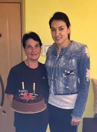 Este al doilea an consecutiv când handbalista româncă cristina neagu îşi. SÄƒrbÄƒtoare In Familia Handbalistei Cristinei Neagu Eroina Mea La MulÅ£i Ani Spynews Ro