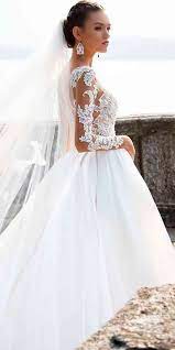 Reizend und aufregend ist das „brautkleid rückenfrei tattoo spitze„, das kostbar wirkt und die braut modisch und stilvoll in szene setzt. Hochzeitskleid Tattoo Valentins Day Hochzeitskleid Tattoo Hochzeitskleid Kleider Hochzeit