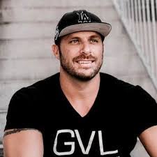 Ryan Alford's Instagram, Twitter & Facebook