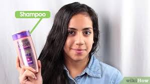 En 2021, la coupe de cheveux se veut facile à vivre et stylée. Comment Couper Des Cheveux Avec Images Wikihow