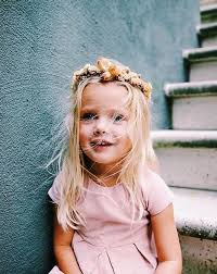 1001 photos de la meilleure coupe de cheveux petite fille la mode de 0 a 16 ans 111804 views. Coiffure Petite Fille Anniversaire 45 Coiffures De Petite Fille Qui Changent Des Couettes Elle