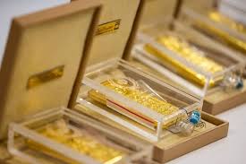 جهش تاریخی طلا و نقره؛ اونس طلا در آستانه پایان ۲۰۲۵ رکوردشکنی کرد