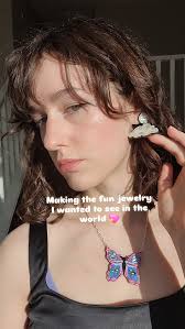Always making unboring jewelry here 💖💝