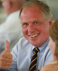 Who won the 2015 Maple Society award?