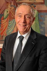 Licenciado em direito pela faculdade de direito da universidade de lisboa com a classificação de dezanove valores. Marcelo Rebelo De Sousa Faculdade De Direito Universidade De Lisboa