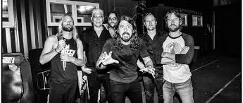 Foo fighters' official music video for 'times like these'. Foo Fighters Covern Times Like These Fur Den Guten Zweck