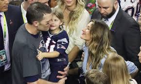 Tom brady is a true family man and he made it known on wednesday when he extended a heartfelt tom wished his sister a happy birthday with a sweet photo of her with her baby. Tom Brady Gisele Bundchen Their Kids Sweetest Super Bowl Pics Hollywood Life
