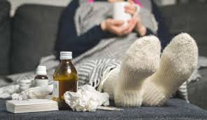 Rüyada ailesinden birini hasta görmek rüya sahibinin anne, baba ya da kardeşler bu kişileri araması gerektiğine delalet eder. Ruyada Hastalik Gormek Nasil Yorumlanir Ruyada Babayi Hasta Gormek Neye Isaret Eder Yasam Haberleri