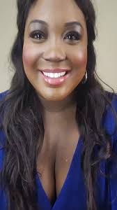 Hola from Colombia!! 🇨🇴 ❤️ , Stay encouraged and breathe! I LOVE MY JOB!  😄🎶💜, Take care of yourself! Have a beautiful weekend!!