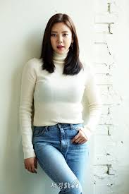 드라마, 영화, 연극 등 다양한 장르로 연기 활동을 펼치며 필모그래피를 쌓아온. ì†ë‹´ë¹„ ë¯¸ëª¨ê°€ í™œì§ ì¸í„°ë·° í¬í† 