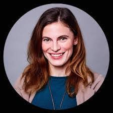 Renee Vandyke's Instagram, Twitter & Facebook