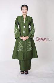 Baju kebarung moss crepe untuk raya 2020 yang sangat cantik dan selesa. Kebaya Riau Pakaian Baju Kurung Model Baju Wanita