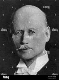 Frank Hornby's Instagram, Twitter & Facebook