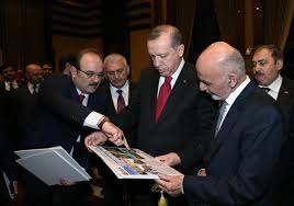 Bu liste günümüzdeki devlet ve hükûmet başkanlarının listesi olarak, halen görevde olan devlet başkanları ve hükûmet başkanlarını göstermektedir. Eroglu Esref Gani Ahmedzai Nin Onuruna Verilen Yemege Katildi Kurtulus Gazetesi