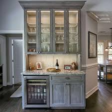 However, oak cabinets are currently in the middle of making a comeback. Why Oak Is Making A Comeback Walker Woodworking