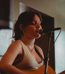 THANK YOU for joining us at Jules' Bistro for another singer-songwriter  showcase! We were graced with some lovely music from some lovely young  artists. We'll be back soon! 📷 @st.ar.lo.rd