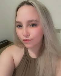 Ebony Connor's Instagram, Twitter & Facebook