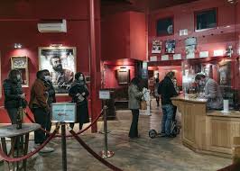 Il n'y a pas deux poids, deux mesures entre paris d'un côté, nice et dunkerque de l'autre; France And Germany Lock Down As Second Coronavirus Wave Grows The New York Times