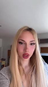 I am 22 years old, Height 1.72m , Weight 47kg, Chest size 35, I'm alone, My  name is Selena and I live in the United States. Study for a master's degree  in medicine. , Hello Babe 💋, ., ., ...