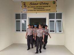 We did not find results for: Sebelum Dioperasionalkan Kapolda Jabar Cek Kesiapan Rs Bhayangkara Cianjur Ekspres