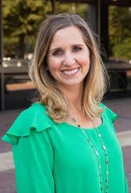 Elizabeth Branton's Instagram, Twitter & Facebook