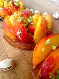Ma Petite Famille Et Moi Sommes De Grands Consommateurs De Fruits Et Legumes Je Fais Le Plein Sur Le Marche Toutes Les Semai Nectarine Mini Tarte Alimentation