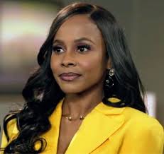 What kind of expectant mother doesn't want to have an examination to make  sure her child's okay after a fall? 👇🏾 NOT The Mama, that's who!!! 🤣