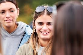 Olivia Martinelli's Instagram, Twitter & Facebook