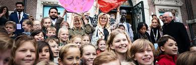 Kaag is vooral bezig met het lot van de palestijnen en vrouwenrechten in jemen, en veel te weinig met het overeind houden van de nederlandse handel in de chinese storm. Sigrid Kaag Sigridkaag Nitter